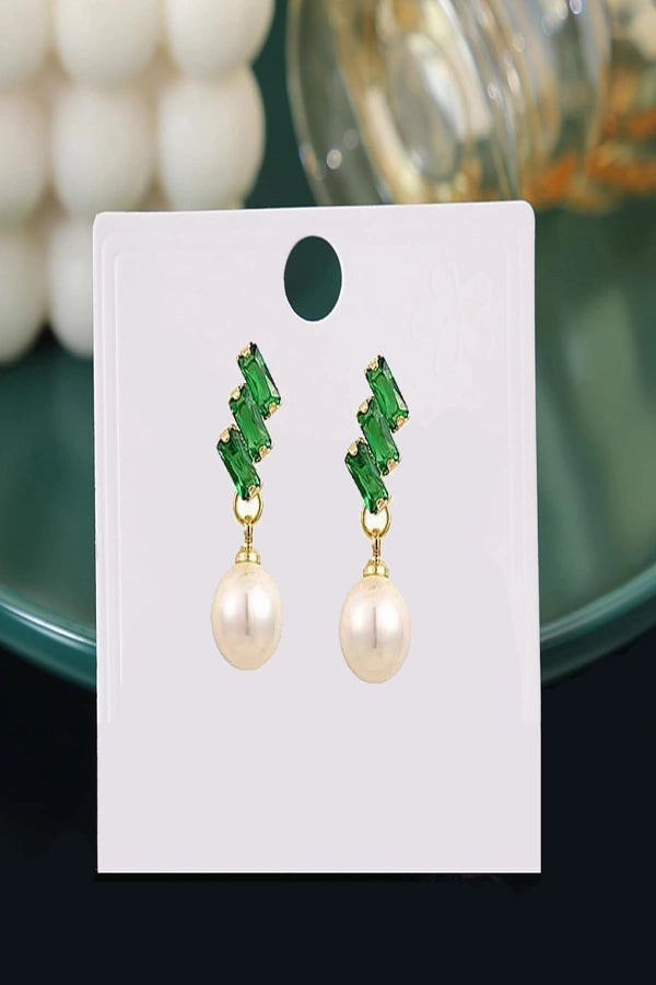 Tricia Pearl Earrings