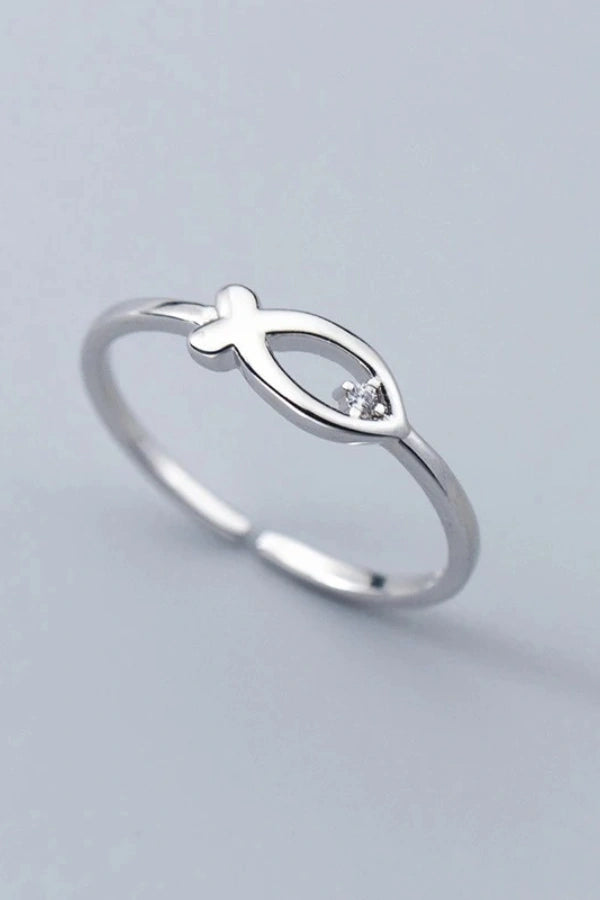 Glimmering Pisces Ring