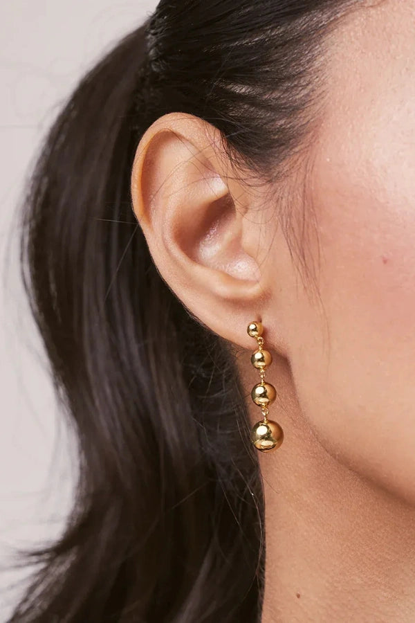 Betty Gold Drop Studs