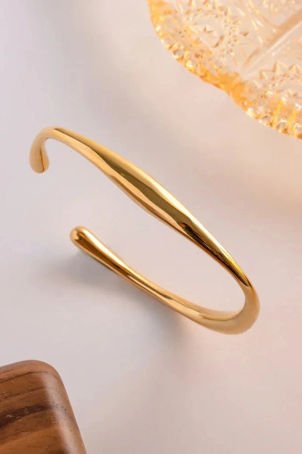 Avery Gold Bangle