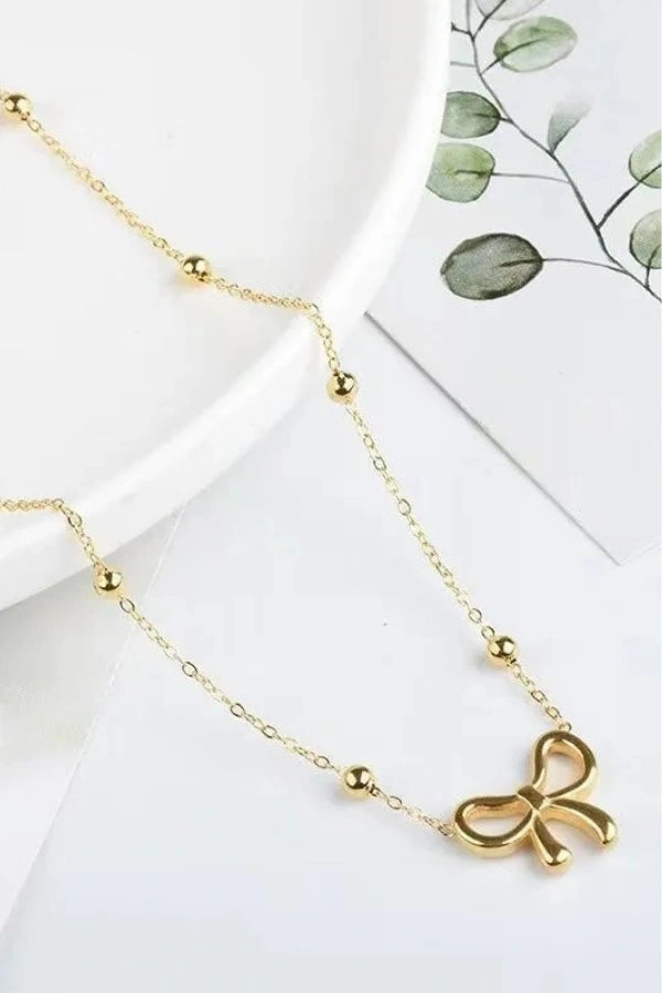 Ribbon Necklace