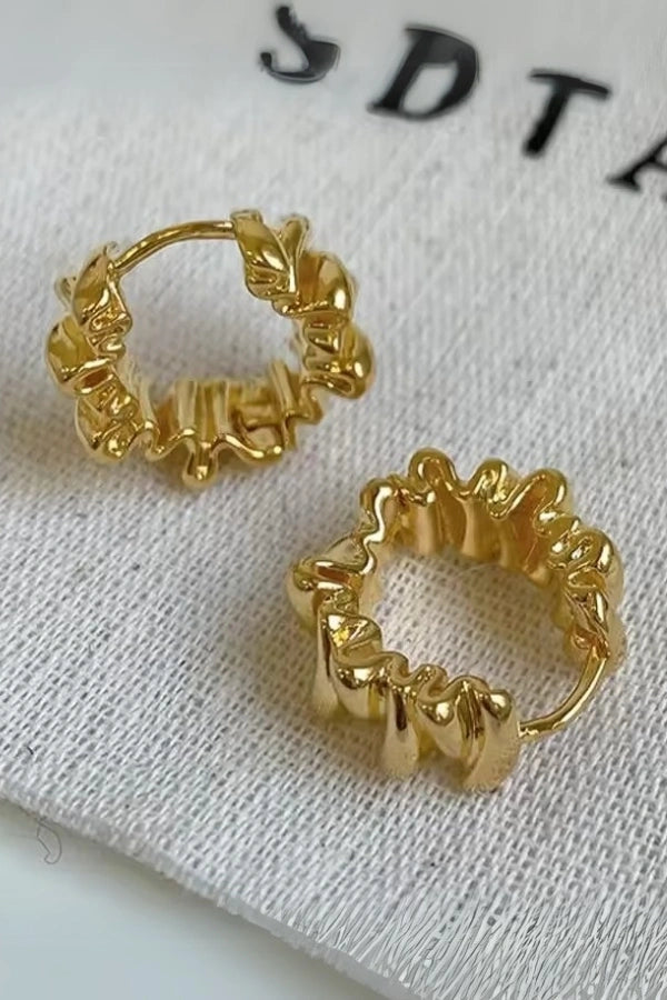 Stella Sculpted Hoops