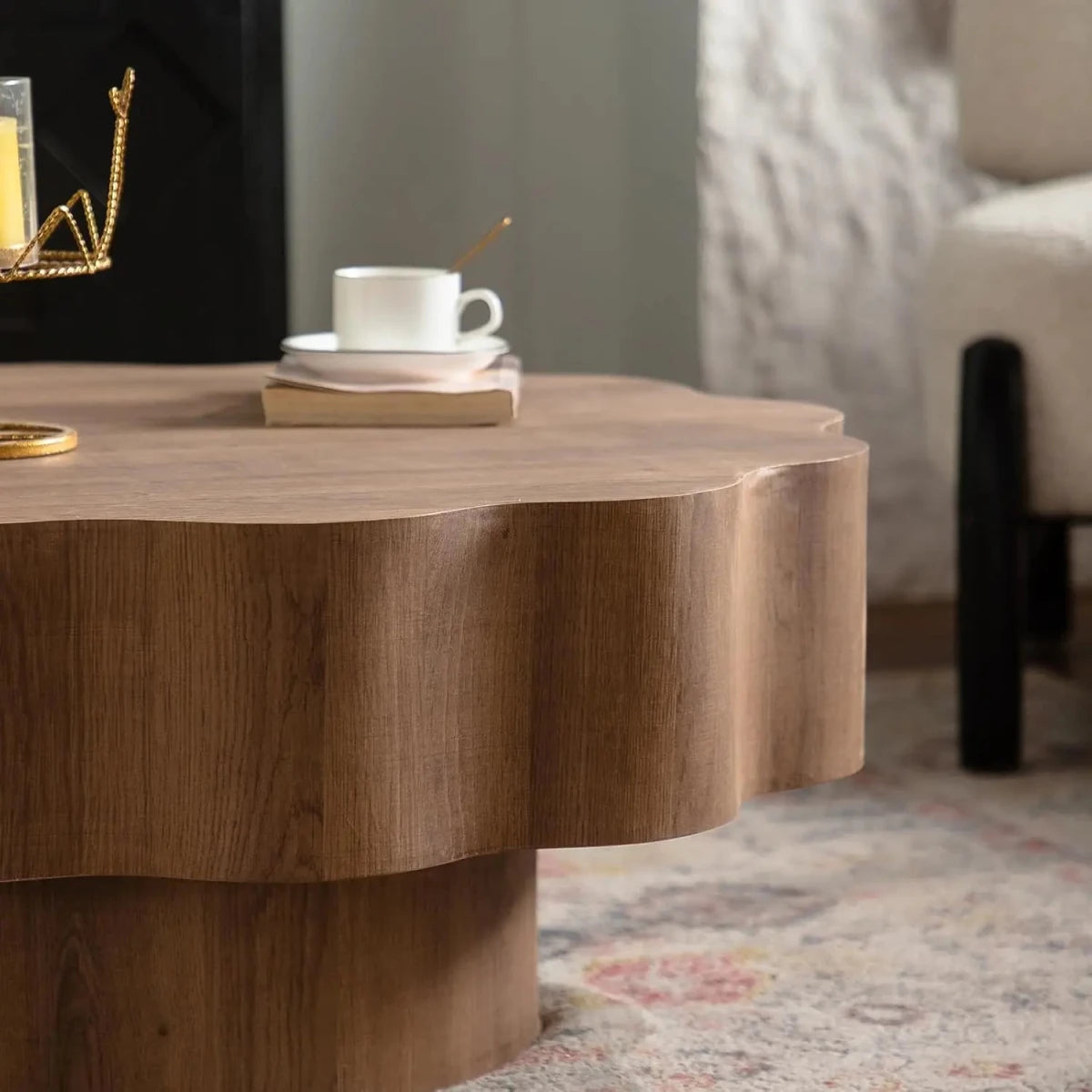 Farmhouse Design Mid Century Modern Low Pedestal Base Flower Shape Desktop Wood Coffee Table for Living Room Apartment