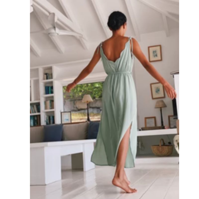 Robe Taria