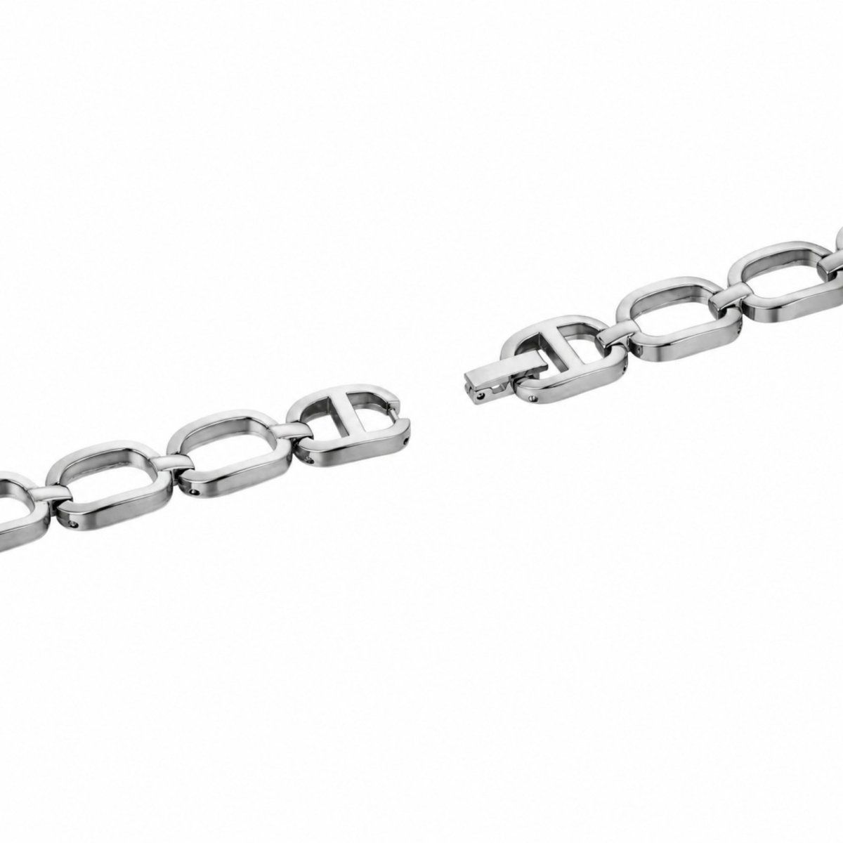 Detailed macro view of the secure, adjustable fold-over jewelry clasp on the Kouvr women's chain link watch strap.