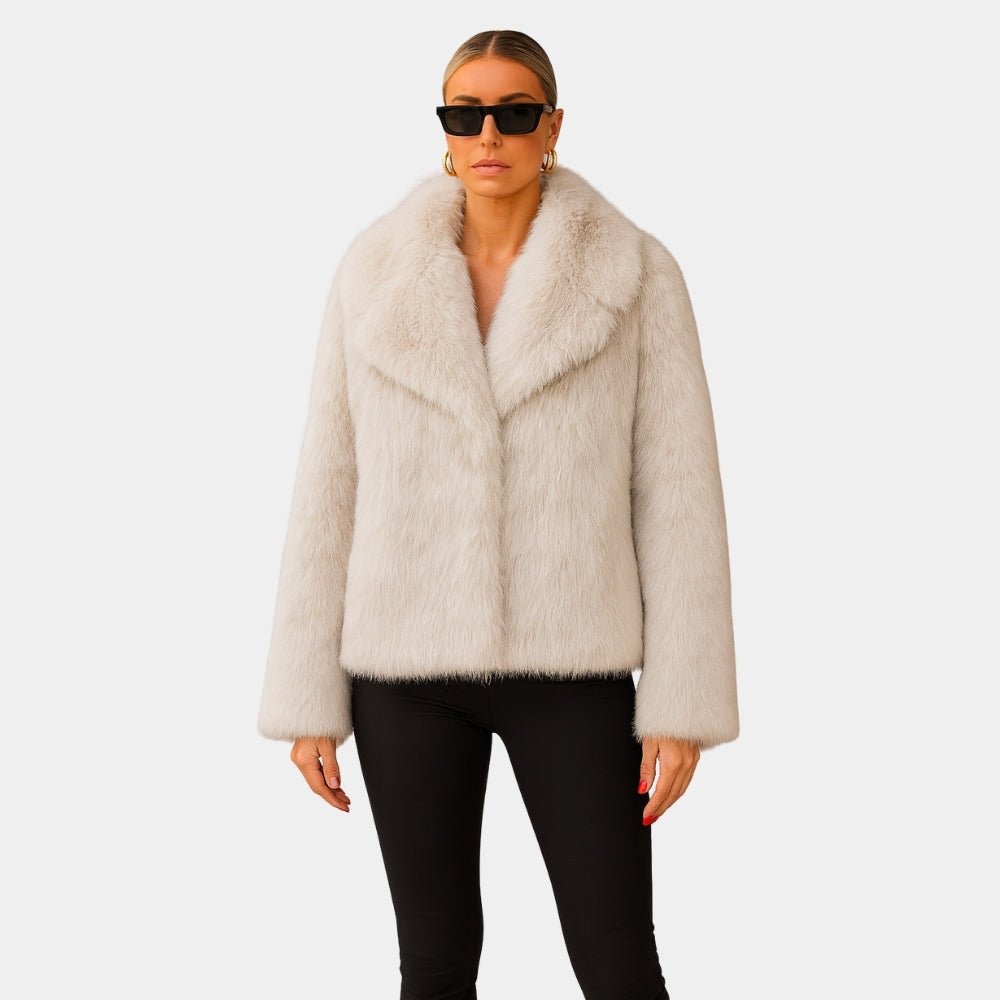  Luxury vegan fur coat
- Women's plush winter jacket
- Cream evening jacket
- Wide collar faux fur coat
- Off-white cropped outerwear 