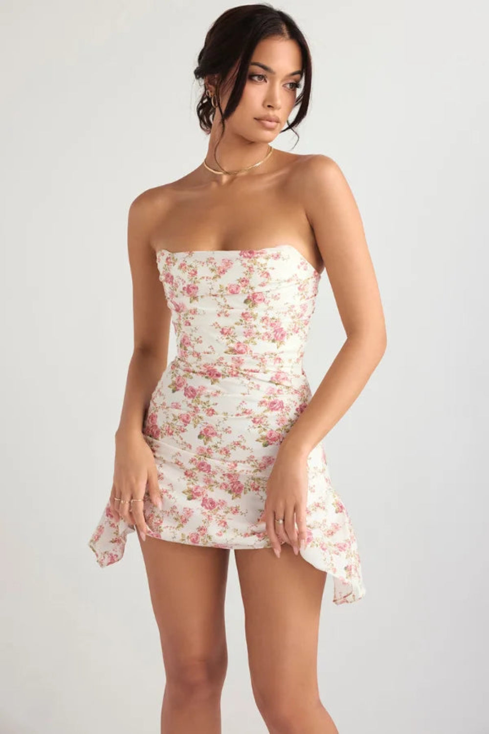 garden party dress, sweetheart neckline dress, bandeau cocktail dress, fit and flare mini dress, romantic date night outfit