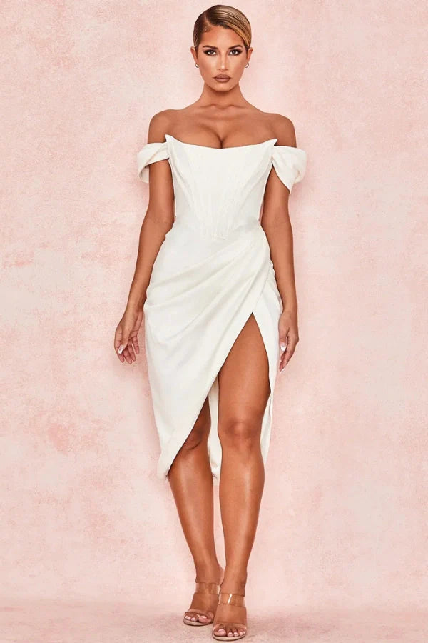 structured bodice, asymmetrical hemline, sweetheart neckline, sculpted silhouette, boning, and figure-flattering
