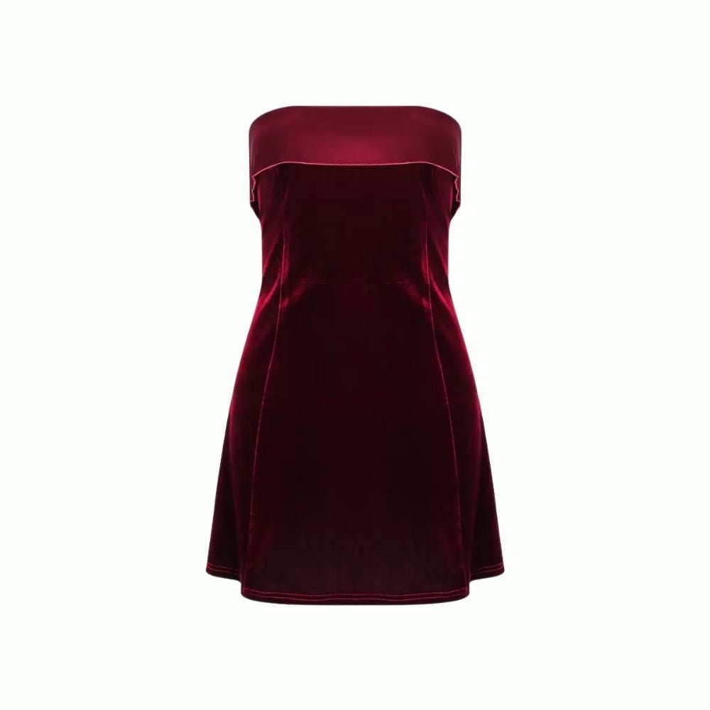 Model from behind wearing the Kouvr Oksana strapless burgundy velvet cocktail dress showing the fit.